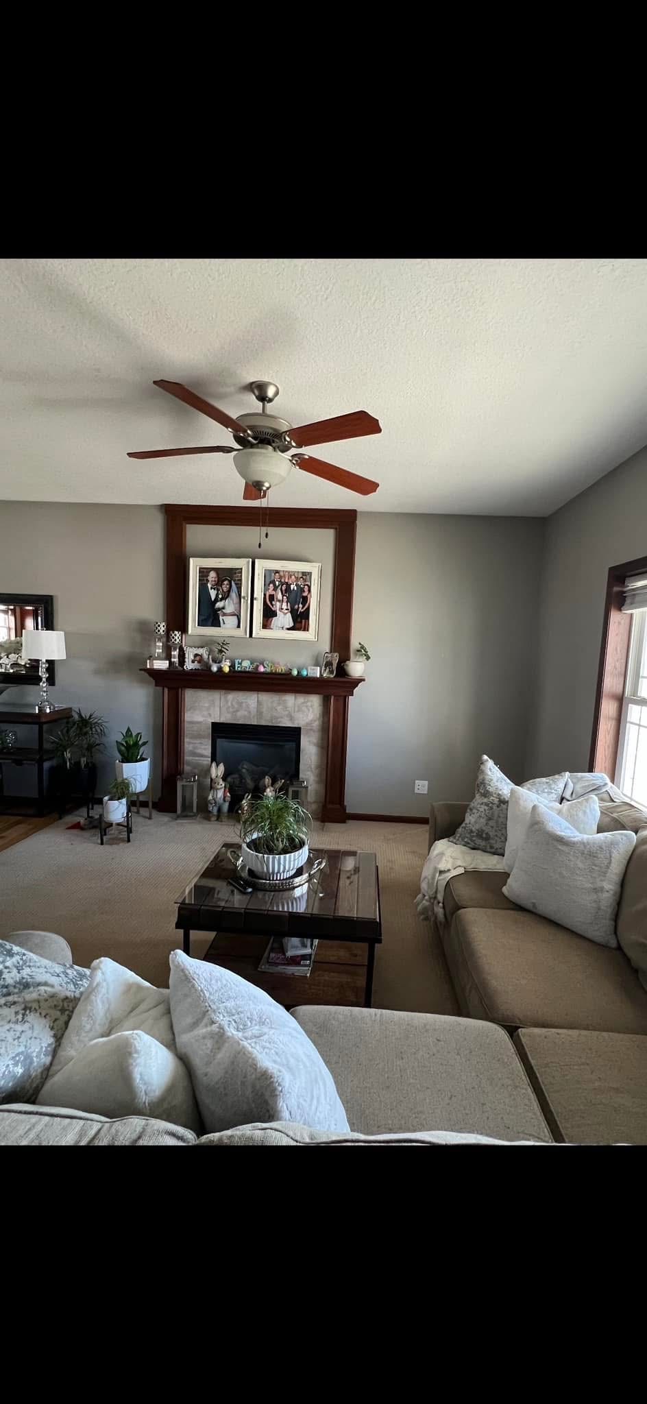 Living room before renovation