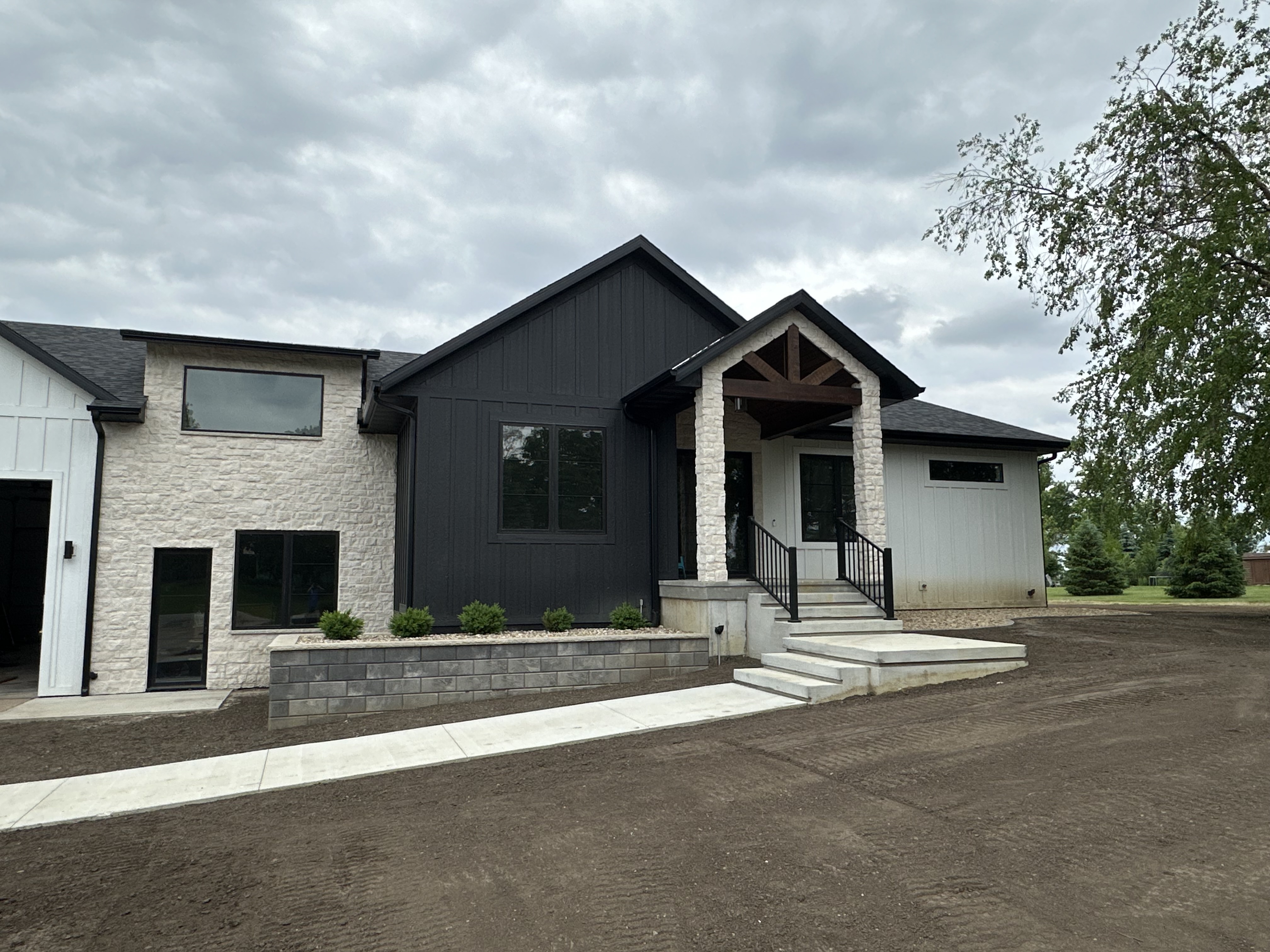 New Construction photo 4